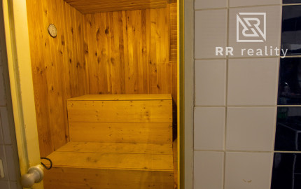 PREDANÉ - 4-izbový mezonet s terasou 128m2, centrum (Mäsiarska ul.)