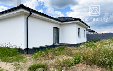 PREDANÉ - Novostavba 4i RD, NOVÉ MOKRANCE, všetky IS, asfaltové cesty
