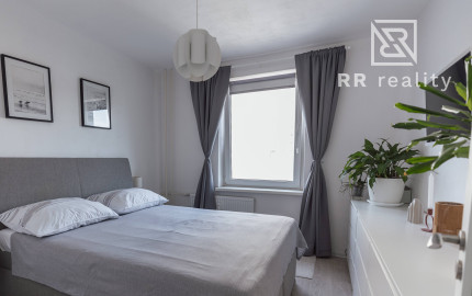 PREDANÉ - 3 izbový byt po kompletnej rekonštrukcii - Karpatská ul.