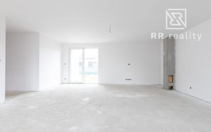 PREDANÉ - Novostavba 4i RD, NOVÉ MOKRANCE, všetky IS, asfaltové cesty