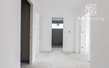 PREDANÉ - Novostavba 4i RD, NOVÉ MOKRANCE, všetky IS, asfaltové cesty