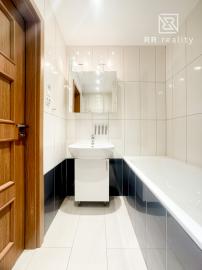 PREDANÉ - 3-izbový byt 82m2 + 2x loggia, po rekonštrukcii