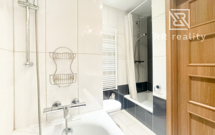 PREDANÉ - 3-izbový byt 82m2 + 2x loggia, po rekonštrukcii