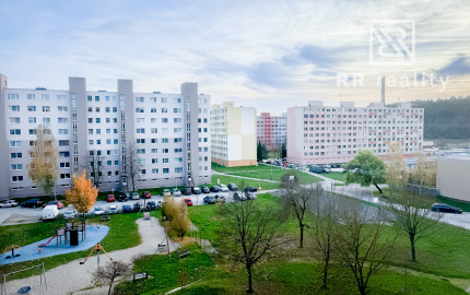 3-izbový pražský byt 71m2 + 6m loggia, MnB - Severná ul.