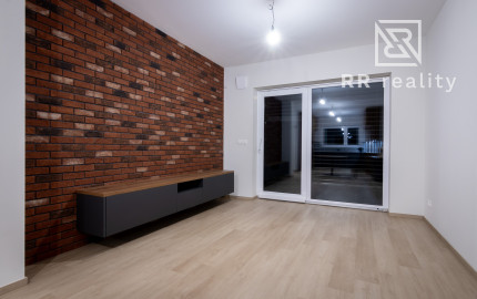 PREDANÉ - zariadený tehlový rodinný dom NOVÉ MOKRANCE