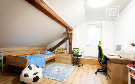 PREDANÉ - 6-izbový RD po rekonštrukcii v Rudníku na pozemku 1794m2