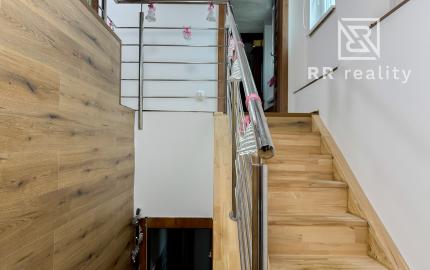 PREDANÉ - 6-izbový RD po rekonštrukcii v Rudníku na pozemku 1794m2