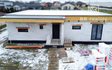 PREDANÉ - Novostavba moderného RD 143m2, Nižná Kamenica, pozemok 861m2