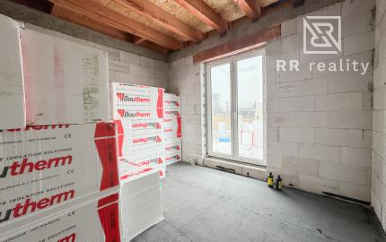 PREDANÉ - Novostavba moderného RD 143m2, Nižná Kamenica, pozemok 861m2