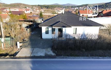 ĎURKOV, novostavba RD na kľúč, pozemok 600m2, komplet IS, TČ