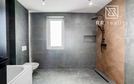 ĎURKOV, novostavba RD na kľúč, pozemok 600m2, komplet IS, TČ