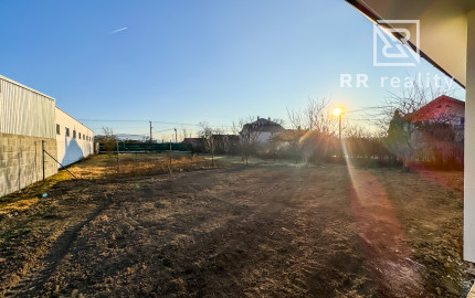 ĎURKOV, novostavba RD na kľúč, pozemok 600m2, komplet IS, TČ