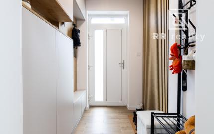 Luxusná moderná novostavba 4i RD - Cestice 14 min od KE