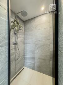 Luxusná moderná novostavba 4i RD - Cestice 14 min od KE