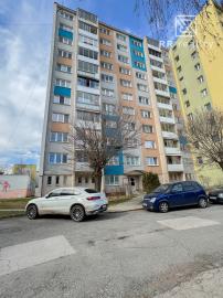 PREDANÉ - Na predaj 4i byt s loggiou, Terasa - Čapajevova