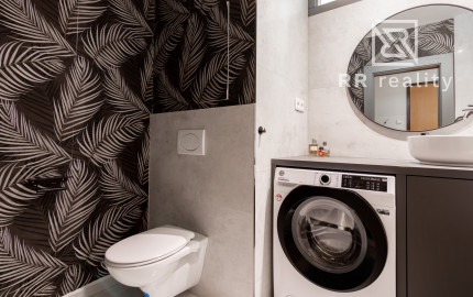 PREDANÉ - 1i byt s loggiou, 39m2 , Kompletná rekonštrukcia, Havanská