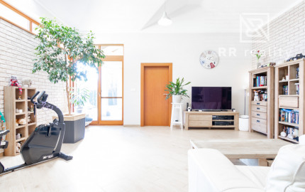 PEREŠ, Krompašská, PRÉMIOVÝ dom s dvojgarážou