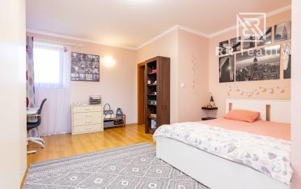 PEREŠ, Krompašská, PRÉMIOVÝ dom s dvojgarážou