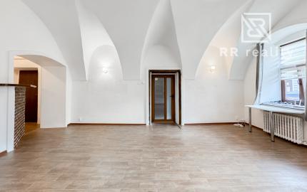 Mäsiarska ul. - na predaj byt 41m2 + 19m2 pivnica, centrum