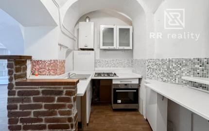 Mäsiarska ul. - na predaj byt 41m2 + 19m2 pivnica, centrum