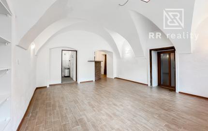 Mäsiarska ul. - na predaj byt 41m2 + 19m2 pivnica, centrum