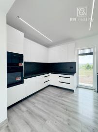 Zariadená luxusná moderná novostavba, Svinia, Prešov len 8km