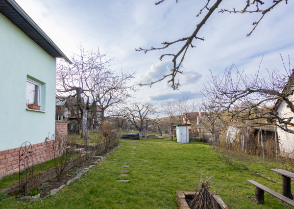 PREDANÉ - Záhrada s murovanou chatkou - Košické Oľšany