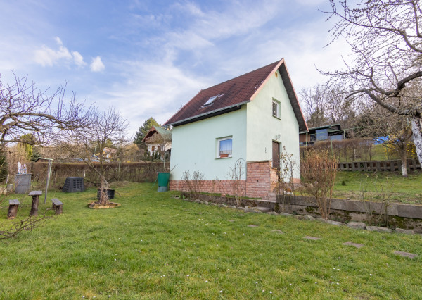 PREDANÉ - Záhrada s murovanou chatkou - Košické Oľšany