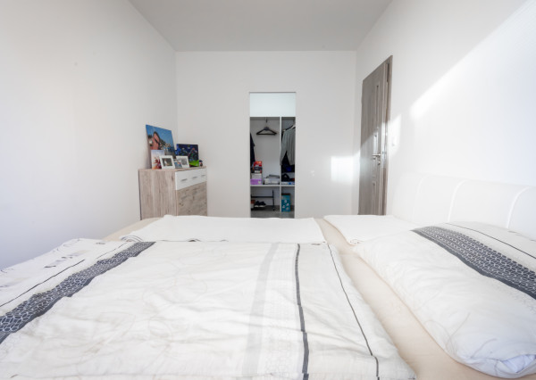 PREDANÉ - NOVOSTAVBA 3-izbový byt Na Grunte