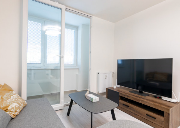 PREDANÉ 1,5 izbový byt po kompletnej rekonštrukcii