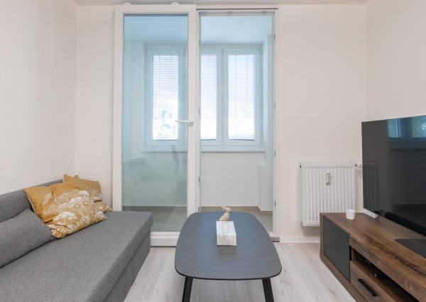 PREDANÉ 1,5 izbový byt po kompletnej rekonštrukcii