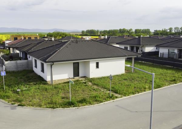 PREDANÉ - Luxusne zariadená novostavba RD NOVÉ MOKRANCE, Pozemok 608m2