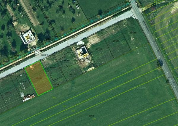 Stavebný pozemok 640m2 , Bačkovík - nová lokalita