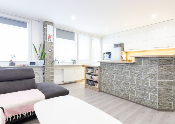 PREDANÉ - 3izbový byt 55m2+6m loggia, Terasa