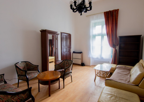 PREDANÉ - 4-izbový mezonet s terasou 128m2, centrum (Mäsiarska ul.)