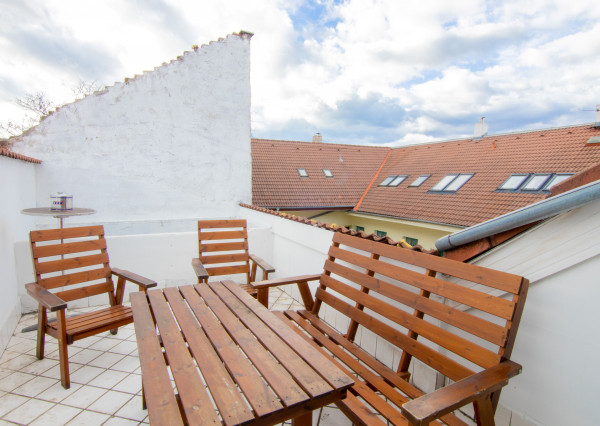 PREDANÉ - 4-izbový mezonet s terasou 128m2, centrum (Mäsiarska ul.)