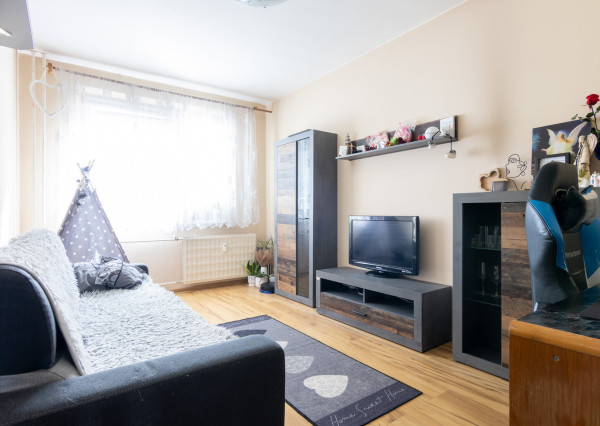 PREDANÉ - 2i byt 50m2 + loggia, Kysucké Nové Mesto - Kamence