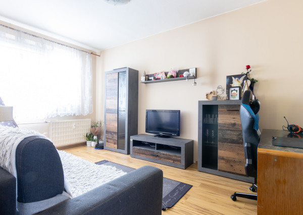 PREDANÉ - 2i byt 50m2 + loggia, Kysucké Nové Mesto - Kamence