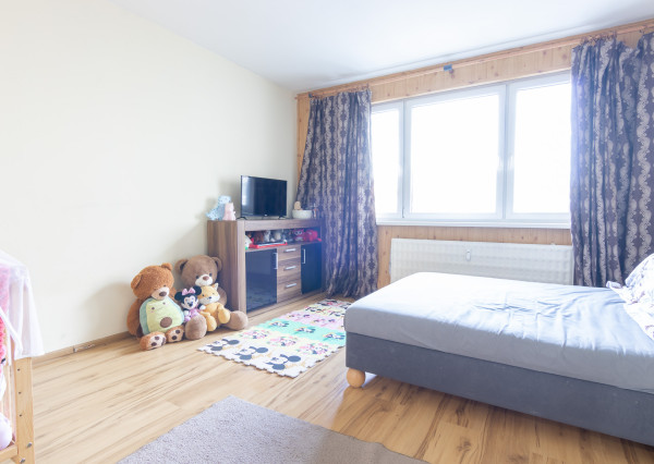 PREDANÉ - 2i byt 50m2 + loggia, Kysucké Nové Mesto - Kamence