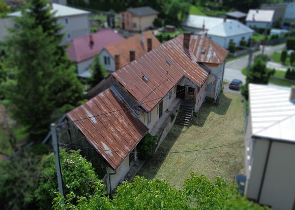 PREDANÉ - Nižná Myšľa pozemok 2664m2, budovy s úžitkovou výmerou 600m2