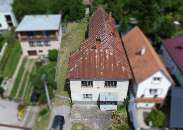 PREDANÉ - Nižná Myšľa pozemok 2664m2, budovy s úžitkovou výmerou 600m2