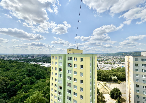 NA PRENÁJOM 3izbový byt Dargovských hrdinov