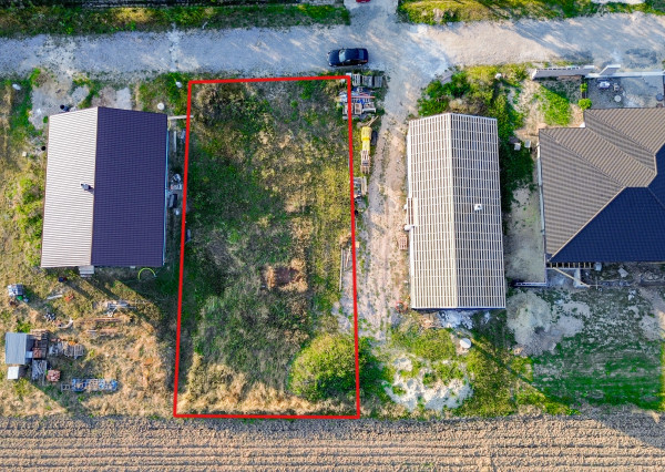 Stavebný pozemok 640m2 , Bačkovík - nová lokalita