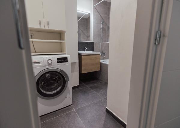 PREDANÉ - 3 izbový byt po kompletnej rekonštrukcii - Karpatská ul.