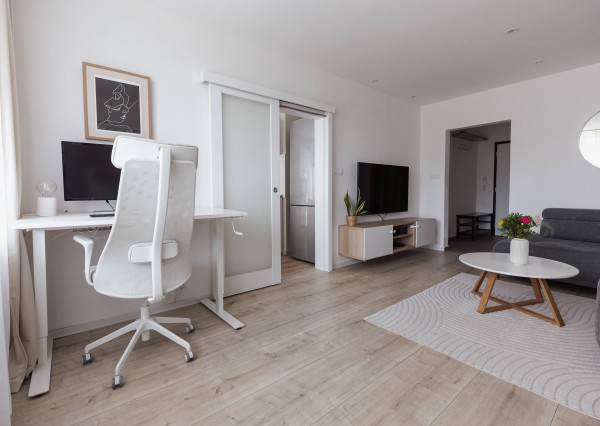 PREDANÉ - 3 izbový byt po kompletnej rekonštrukcii - Karpatská ul.