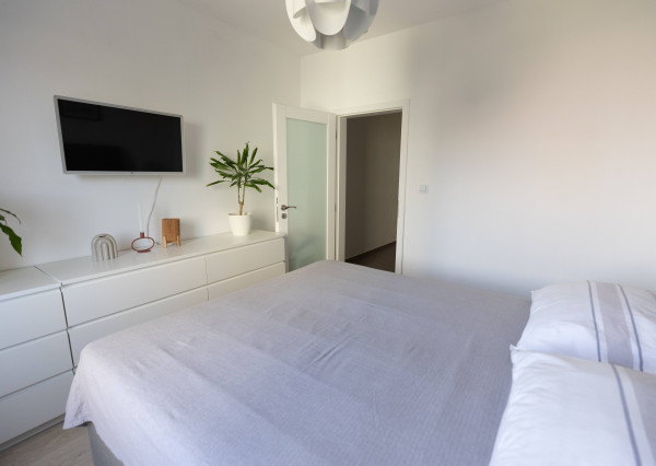 PREDANÉ - 3 izbový byt po kompletnej rekonštrukcii - Karpatská ul.