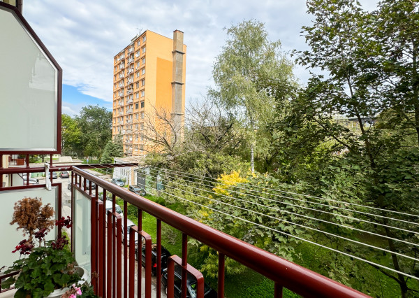 PREDANÉ 3izbový tehlový byt 72m2+9m2 pivnica