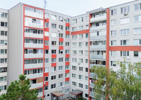 PREDANÉ - 3izb. pražský byt 71m2 Uralská ul.