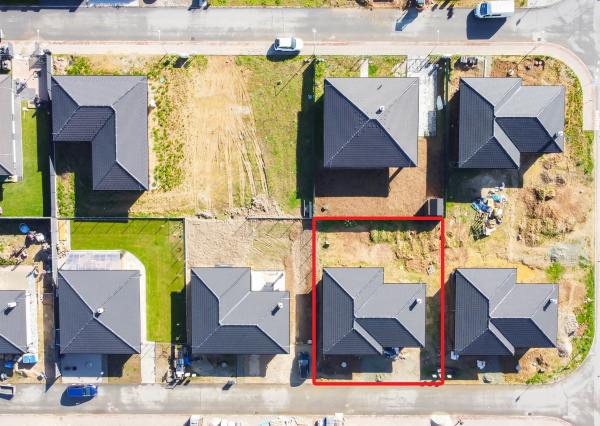 PREDANÉ - Novostavba 4i RD, NOVÉ MOKRANCE, všetky IS, asfaltové cesty