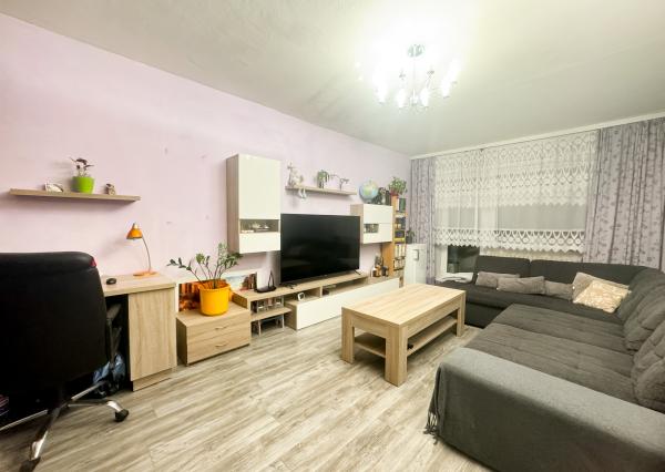 PREDANÉ - 3-izbový byt 82m2 + 2x loggia, po rekonštrukcii